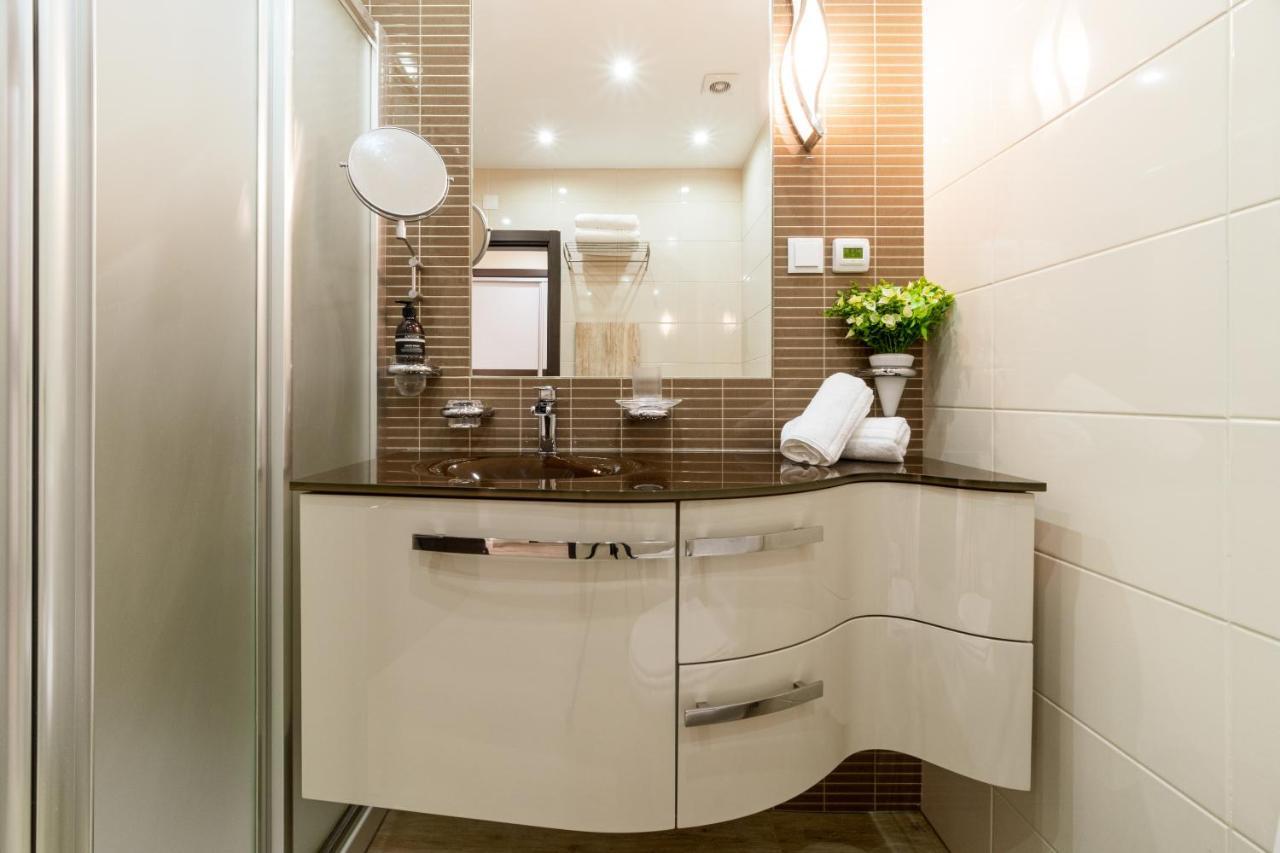 Historical City Center Penthouse אלבופיירה מראה חיצוני תמונה