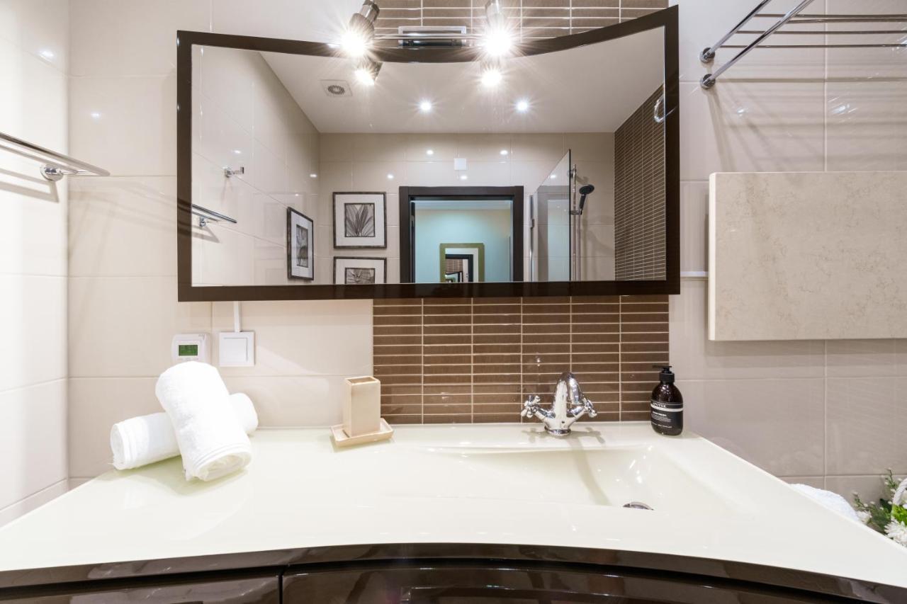 Historical City Center Penthouse אלבופיירה מראה חיצוני תמונה